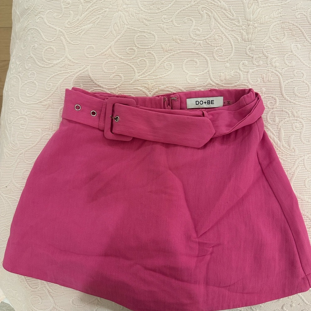 DO+BE Fuchsia Skort with Belt